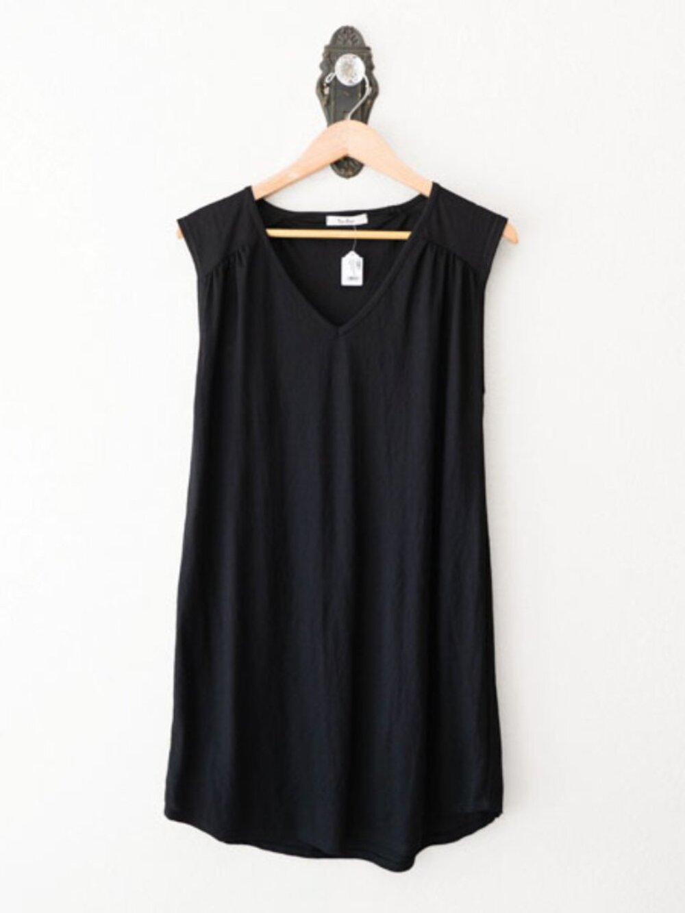 Tres Bien Black Dress Small NWT Sleeveless Minimalist Shift Dress Menlo Park